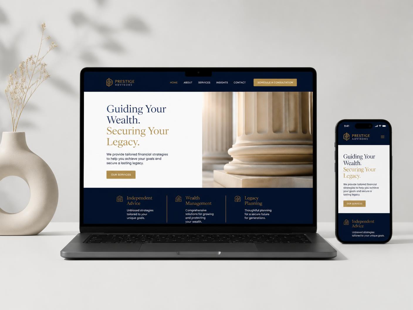 Exemplo de landing page premium num portátil e telemóvel